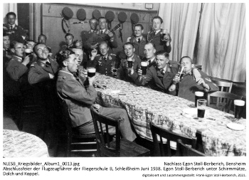 Bild aus Egon Stoll-Berberichs Fotoalbum, Abschlussfeier der Flugzeugführer der Fliegerschule B, Schleißheim Juni 1938. Egon Stoll-Berberich unter Schirmmütze, Dolch und Koppel. NLESB_Kriegsbilder_Album1_0013. Bild aus Egon Stoll-Berberichs Fotoalbum, Abschlussfeier der Flugzeugführer der Fliegerschule B, Schleißheim Juni 1938. Egon Stoll-Berberich unter Schirmmütze, Dolch und Koppel. NLESB_Kriegsbilder_Album1_0013.