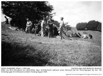 Bilder aus dem Fotoalbum von Unteroffizier Egon Stoll-Berberich während seiner Dienstzeit bei der Schlachtgruppe 50, hier: Mit Schlachtgruppe 50 im Manöver auf dem Heuberg, August 1938. NLESB_Kriegsbilder_Album1_0021.