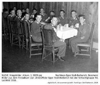 Bilder aus dem Fotoalbum von Unteroffizier Egon Stoll-Berberich während seiner Dienstzeit bei der Schlachtgruppe 50, hier: Die Unteroffiziere der Staffel der Schlachtgruppe 50 in Lechfeld 1938. NLESB_Kriegsbilder_Album1_0029.