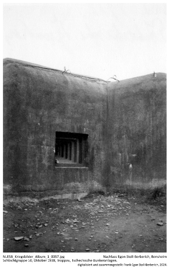 Schlachtgruppe 50, Oktober 1938, Troppau, Tschechische Bunkeranlagen. NLESB_Kriegsbilder_Album1_0057.